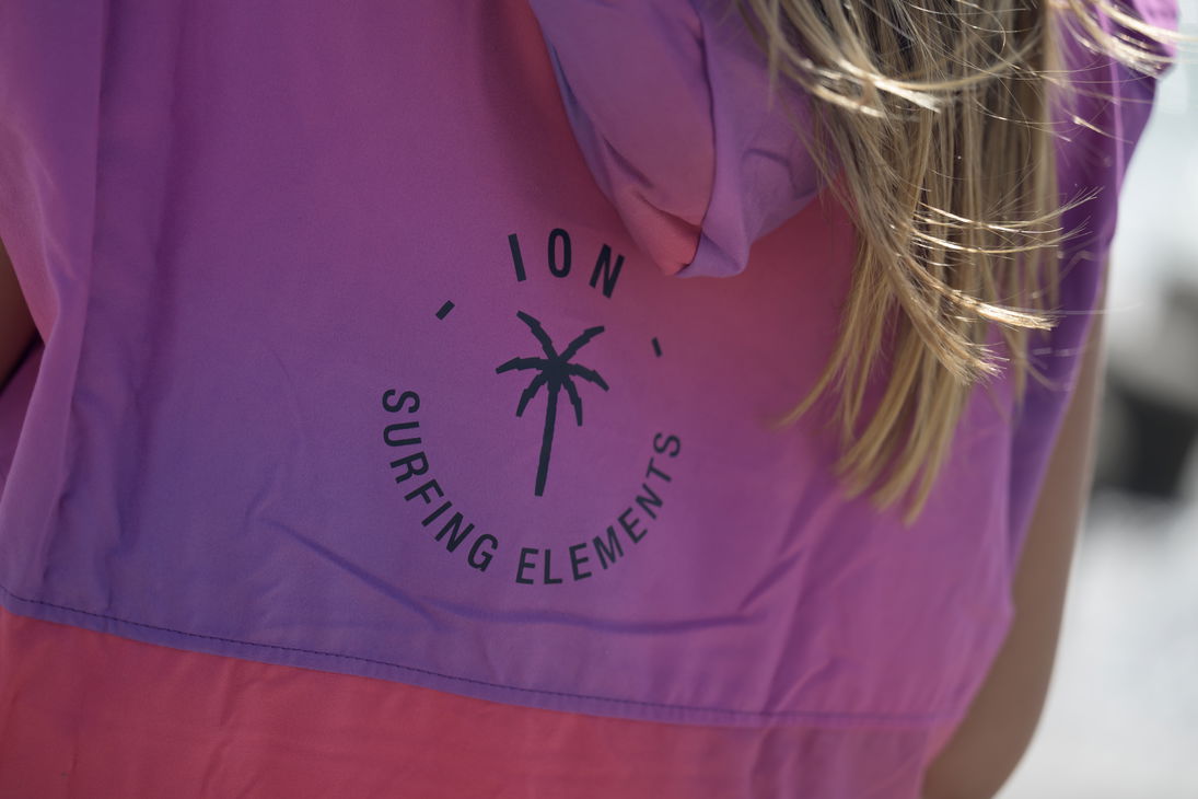 ION Poncho Select Women